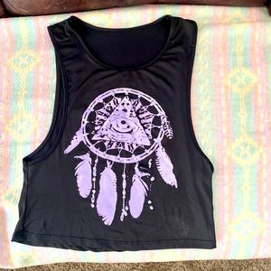 Black cropped women’s tank with sparkles on dream catcher design